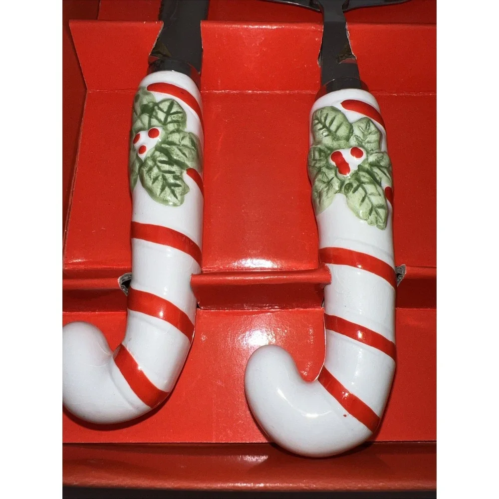 Vintage Hand Painted Ceramic‎ Handled Cheese Cutting Christmas Set Of 2